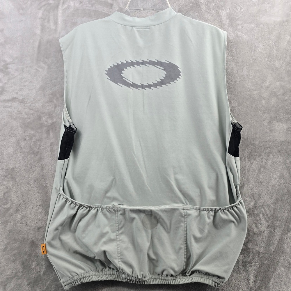 Oakley Size XL Cycling Vest Gray Software‎ Quarter Zip Sleeveless Performance